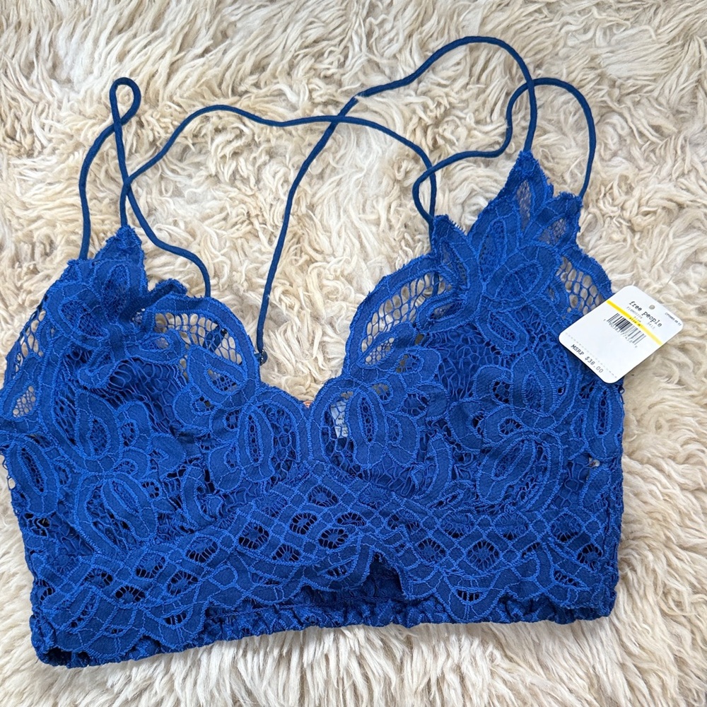 🆕 Free People Royal Blue Lace bra 🆕